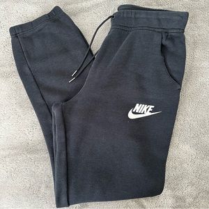 Nike women’s sweatpants